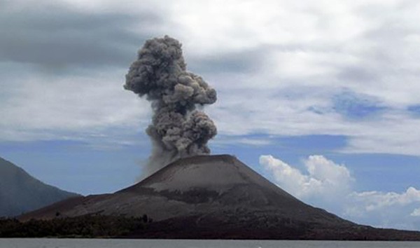 9. Krakatoa, Endonezya