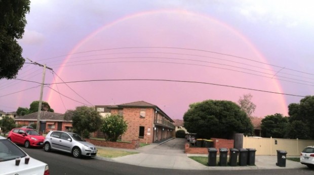 Gökyüzünde gökkuşağı kubbesi, Avustralya