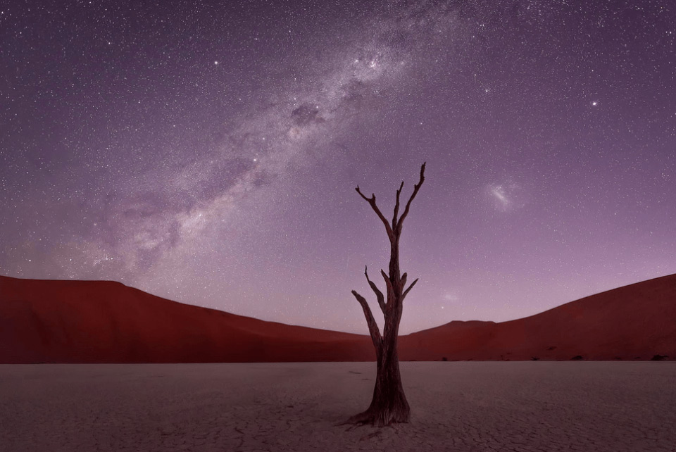 starry-sky-over-namib-desert.jpg